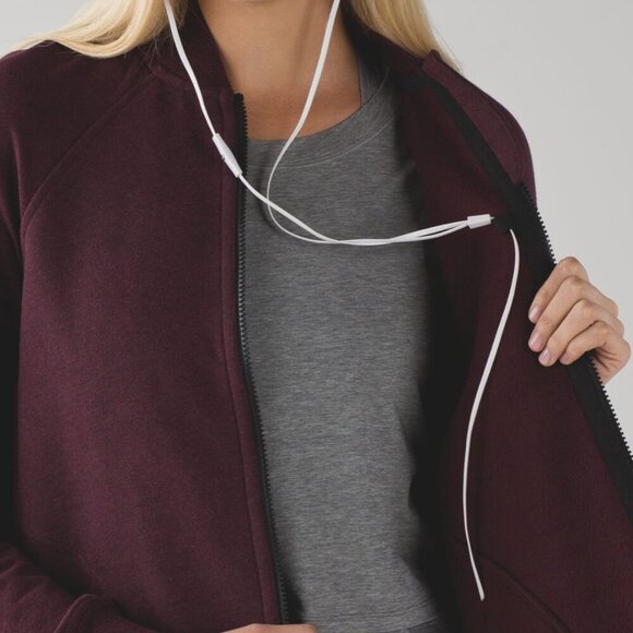Lululemon - Pleat to Street Bomber in Heathered Bordeaux - Stretch Terry, 6 - Picture 11 of 13
